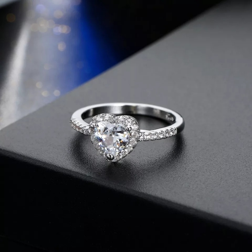 New Silver Heart Cubic Zirconia Stone Ring - Picture 1 of 4